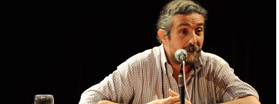 Teórico argentino ofrecerá seminario de crítica teatral en Sala UPLA