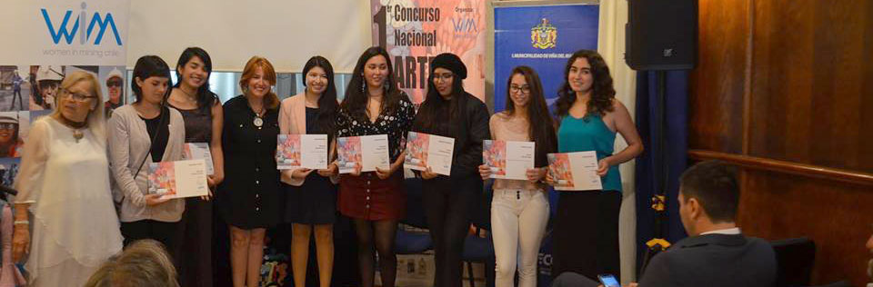 Estudiantes UPLA ganan concurso nacional de arte inspirado en mujeres en la minería
