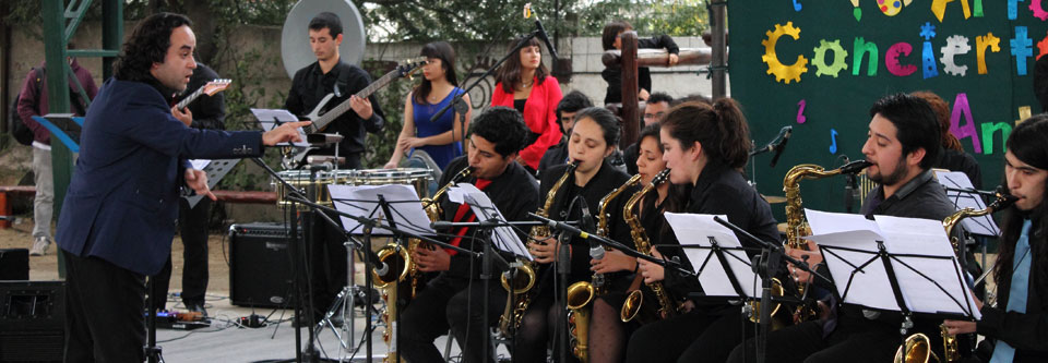 Big Band UPLA presentó espectáculo musical en La Calera