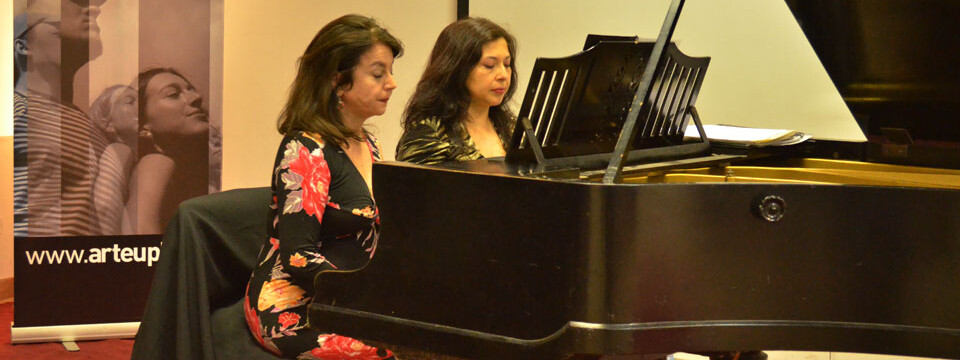 Música latinoamericana y europea presentó Dúo de Piano en Temporada de Concierto