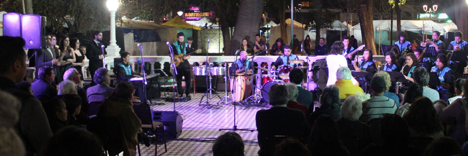 Exitosa presentación de Big Band UPLA en Plaza de Armas de San Felipe